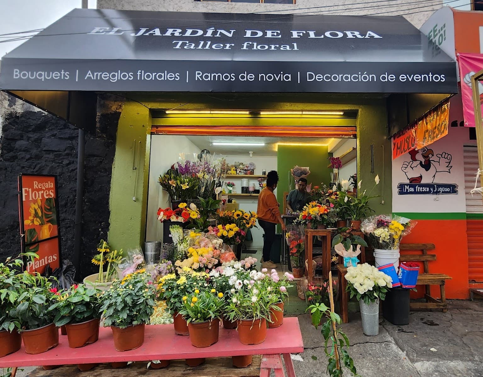 EL JARDÍN DE FLORA :: TALLER FLORAL / FLORES A DOMICILIO