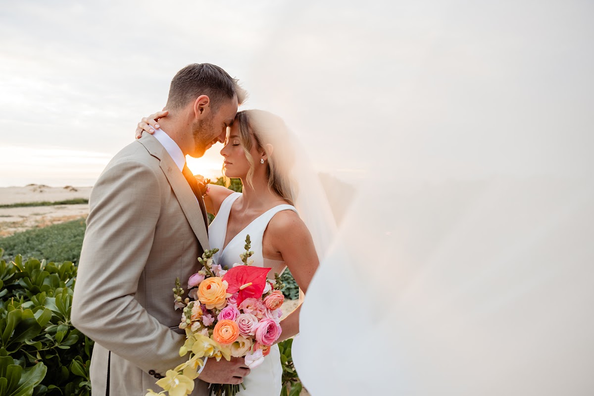 Fabi Rosas Los Cabos Wedding Photographer