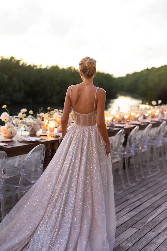 Mango Weddings and Travel